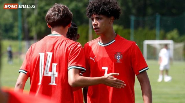 Ronaldo Jr chính thức được gọi tên vào U16 Bồ Đào Nha vào năm 2025